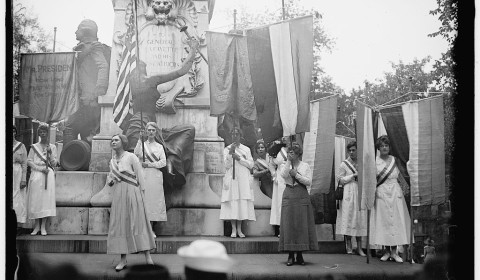 suffragettes with banners